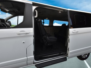  geeignet für Ford  Tourneo Custom ab 2012 (8-Sitzer)   HERO SITZBEZÜGE PASSGENAU 