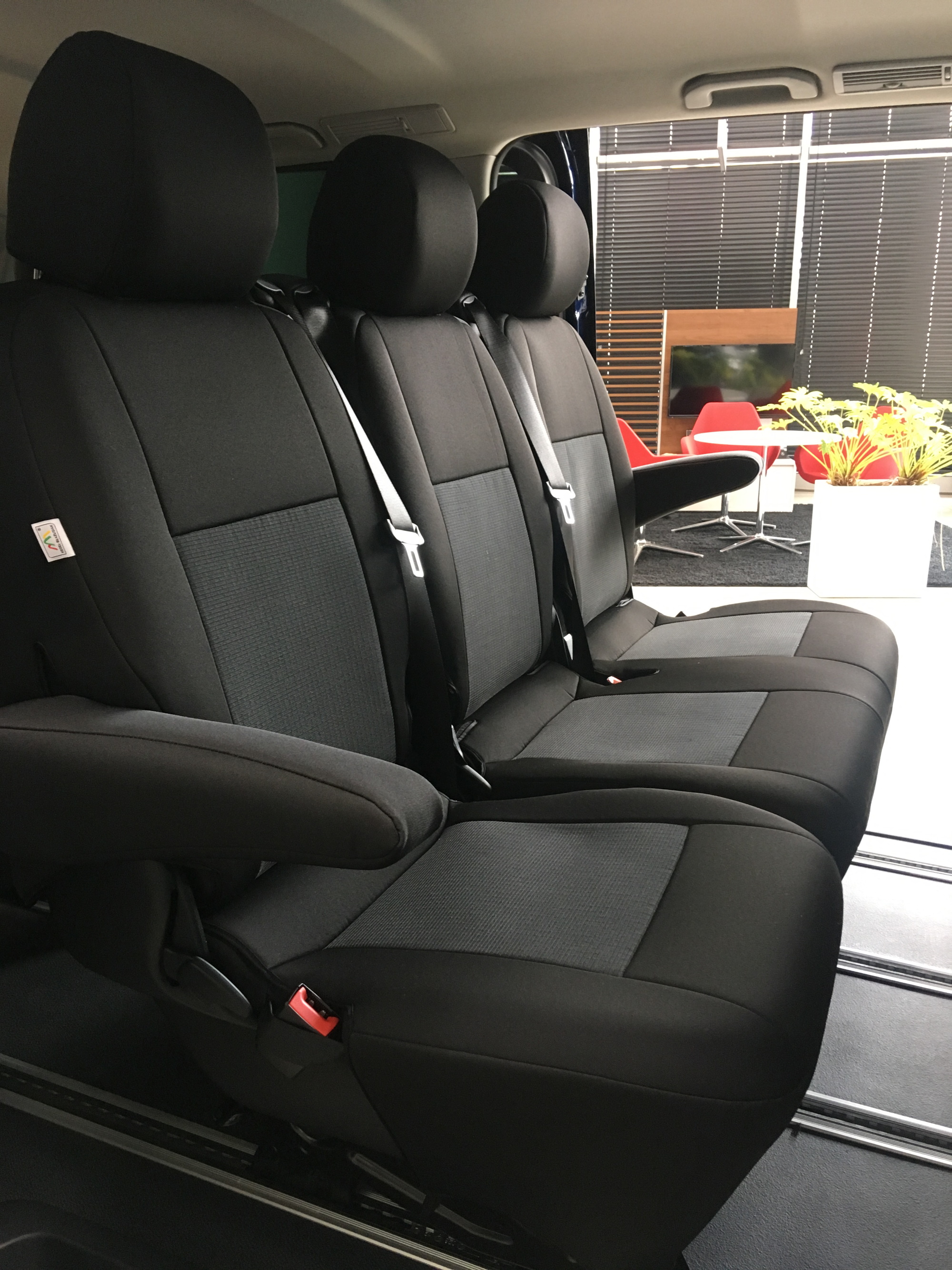 Mercedes Vito W447 ab 2014 Sitzbezüge TAILOR MADE passgenau LKW Bezüg 2 Sitzer